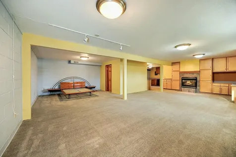 1482 Lilac Circle Ashland OR 97520