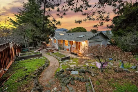 1482 Lilac Circle Ashland OR 97520