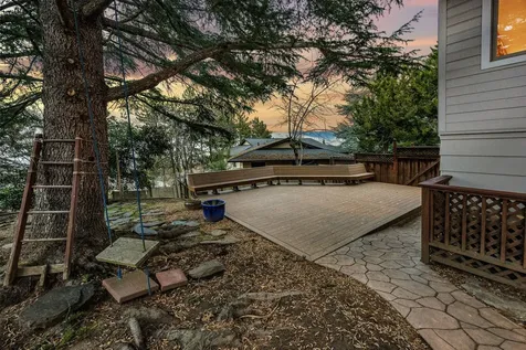 1482 Lilac Circle Ashland OR 97520