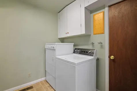 1429 NE Grable Drive Grants Pass OR 97526