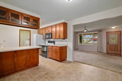 1429 NE Grable Drive Grants Pass OR 97526