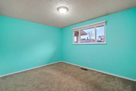 1429 NE Grable Drive Grants Pass OR 97526