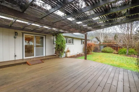 1429 NE Grable Drive Grants Pass OR 97526