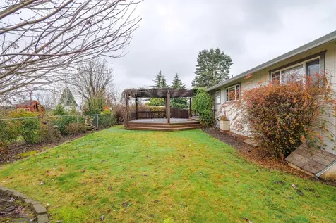 1429 NE Grable Drive Grants Pass OR 97526