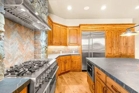 63420 Shoreline Drive Bend OR 97703