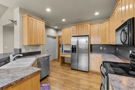 2537 NW 22nd Street Redmond OR 97756