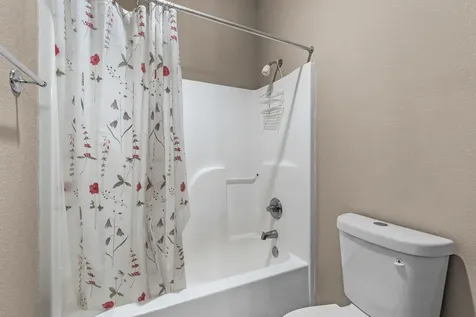 2537 NW 22nd Street Redmond OR 97756