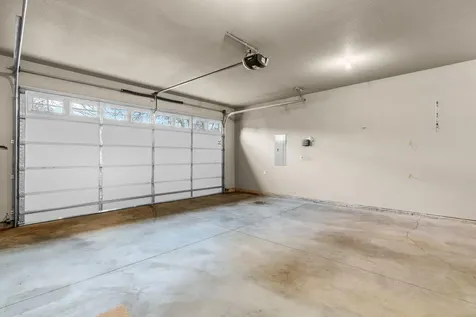2537 NW 22nd Street Redmond OR 97756