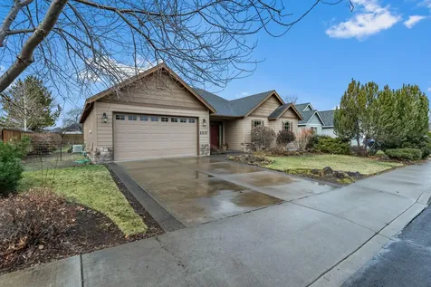 2537 NW 22nd Street Redmond OR 97756