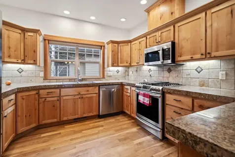 2192 NW High Lakes Loop Bend OR 97703