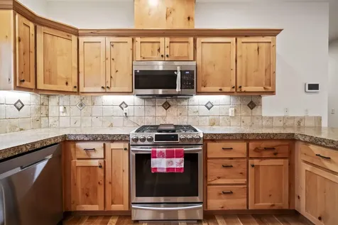 2192 NW High Lakes Loop Bend OR 97703