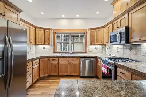 2192 NW High Lakes Loop Bend OR 97703