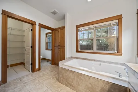 2192 NW High Lakes Loop Bend OR 97703