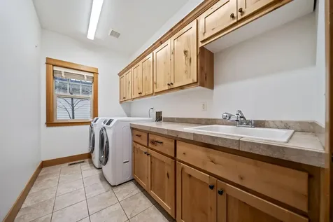 2192 NW High Lakes Loop Bend OR 97703