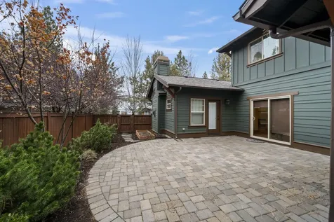 2192 NW High Lakes Loop Bend OR 97703