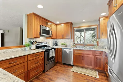 715 Catalpa Drive Grants Pass OR 97526