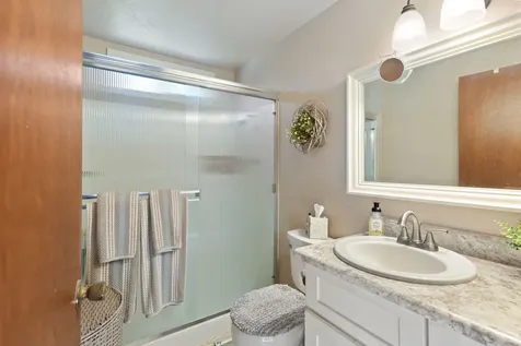 715 Catalpa Drive Grants Pass OR 97526