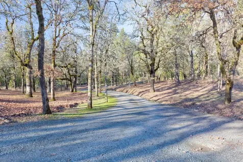 715 Catalpa Drive Grants Pass OR 97526