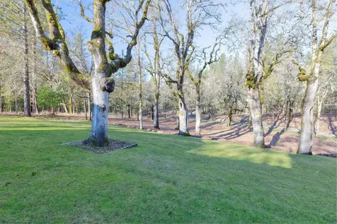 715 Catalpa Drive Grants Pass OR 97526