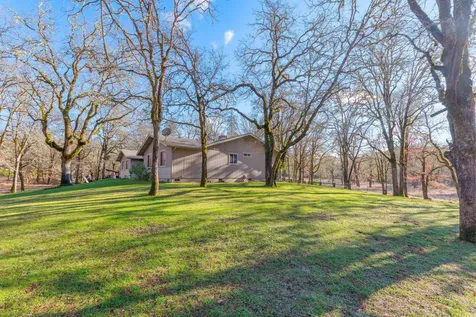 715 Catalpa Drive Grants Pass OR 97526