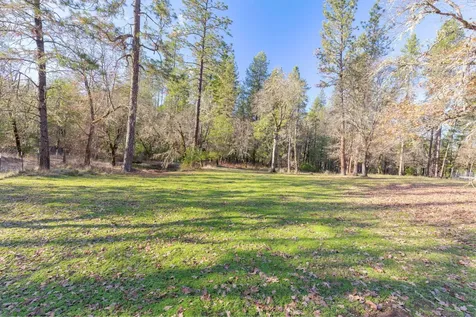 715 Catalpa Drive Grants Pass OR 97526