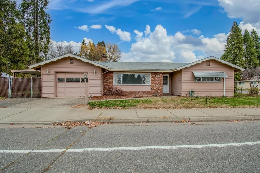 1430 SW Bridge Street Grants Pass OR 97526