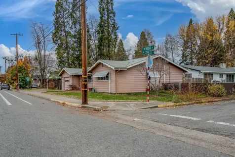1430 SW Bridge Street Grants Pass OR 97526