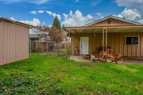 1430 SW Bridge Street Grants Pass OR 97526