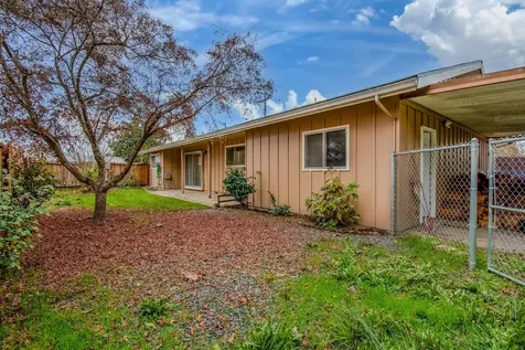 1430 SW Bridge Street Grants Pass OR 97526