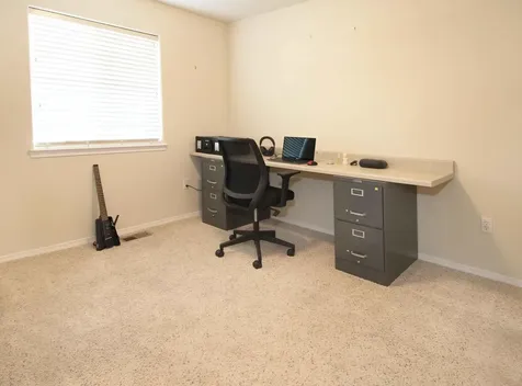 547 NW 24th Street Redmond OR 97756