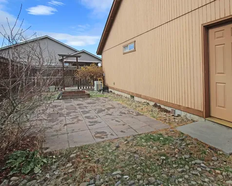 547 NW 24th Street Redmond OR 97756