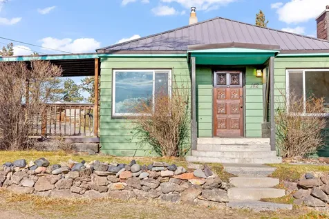 142 NW Lee Street Madras OR 97741