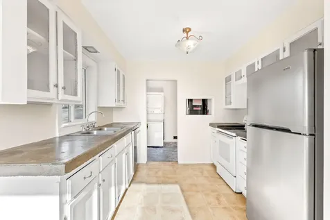 142 NW Lee Street Madras OR 97741