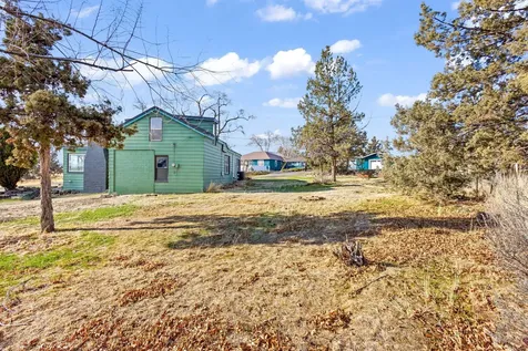 142 NW Lee Street Madras OR 97741
