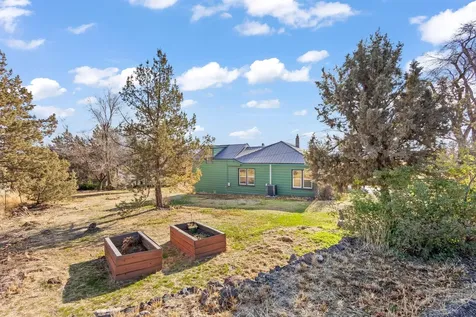 142 NW Lee Street Madras OR 97741