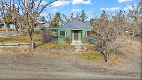 142 NW Lee Street Madras OR 97741