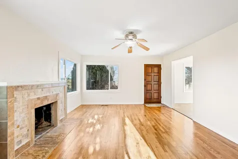 142 NW Lee Street Madras OR 97741