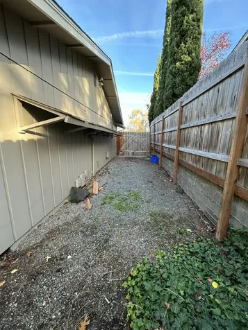1355 Apple Way Ashland OR 97520