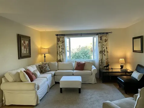 1355 Apple Way Ashland OR 97520