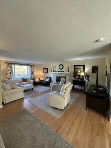 1355 Apple Way Ashland OR 97520
