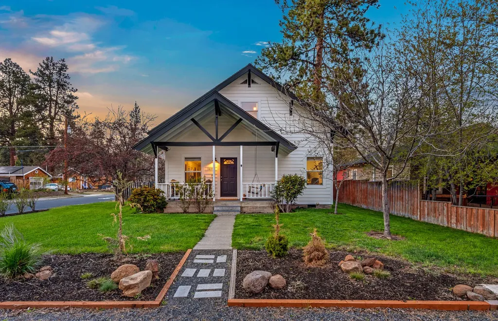 1496 NW Elgin Avenue Bend OR 97703