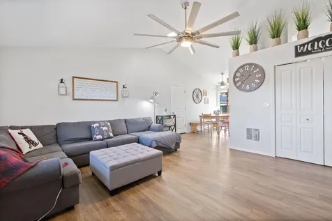2640 NE 3rd Street Redmond OR 97756