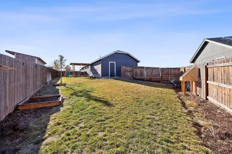 2640 NE 3rd Street Redmond OR 97756