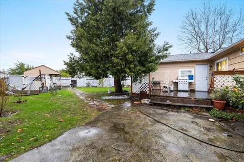7856 Ajax Street White City OR 97503