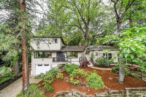 1070 Emma Street Ashland OR 97520