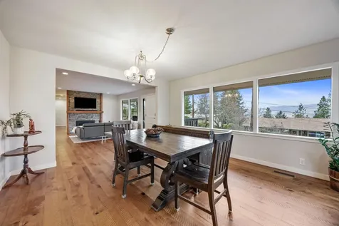 1070 Emma Street Ashland OR 97520