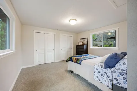 1070 Emma Street Ashland OR 97520
