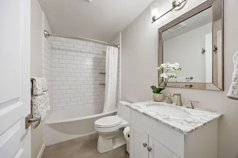 1070 Emma Street Ashland OR 97520