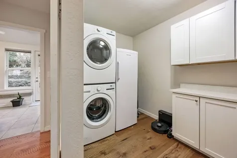 1070 Emma Street Ashland OR 97520