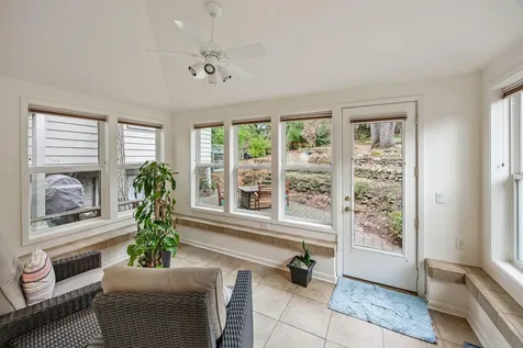 1070 Emma Street Ashland OR 97520